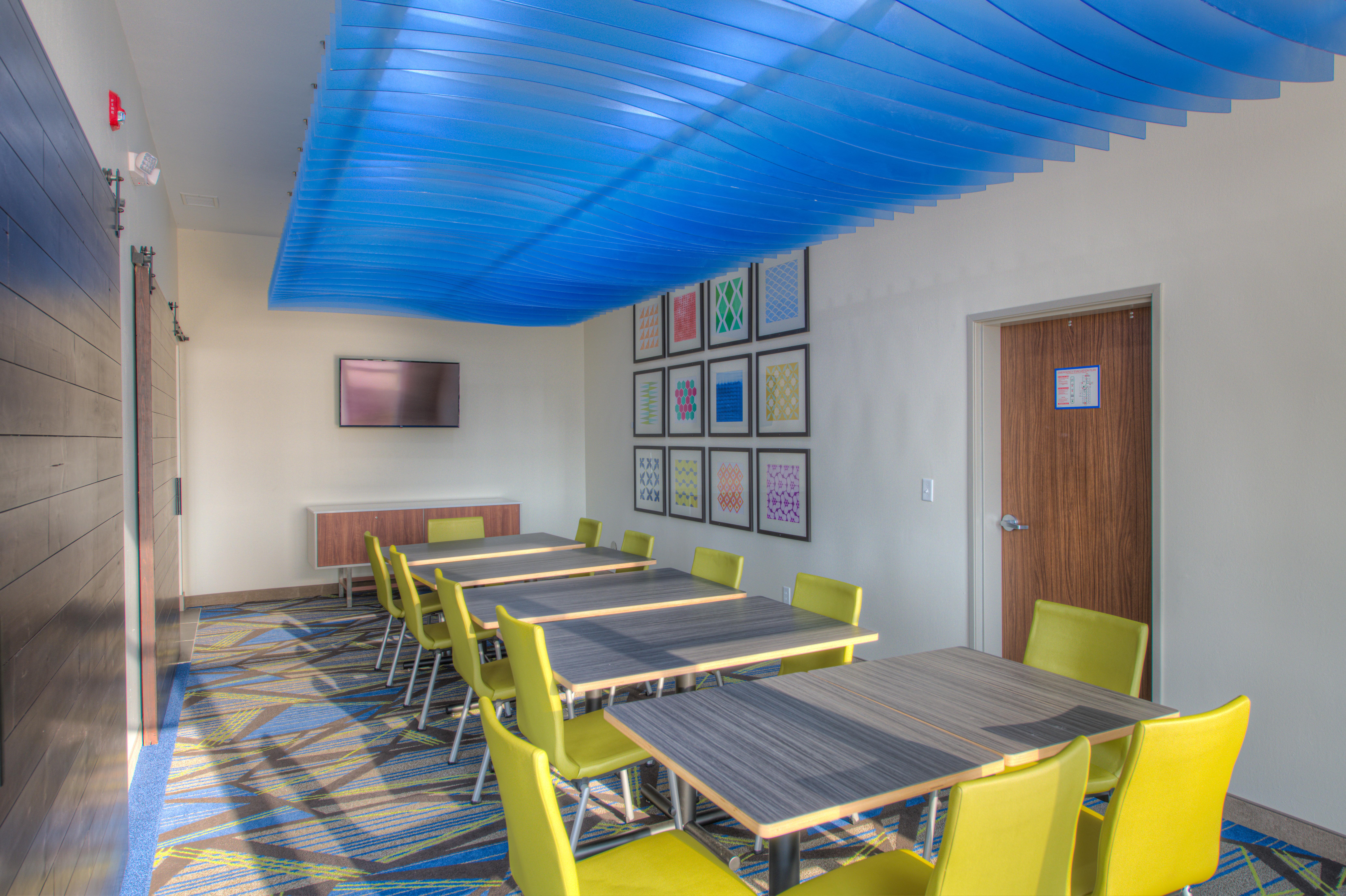 Holiday Inn Express & Suites - Remington By Ihg Екстер'єр фото