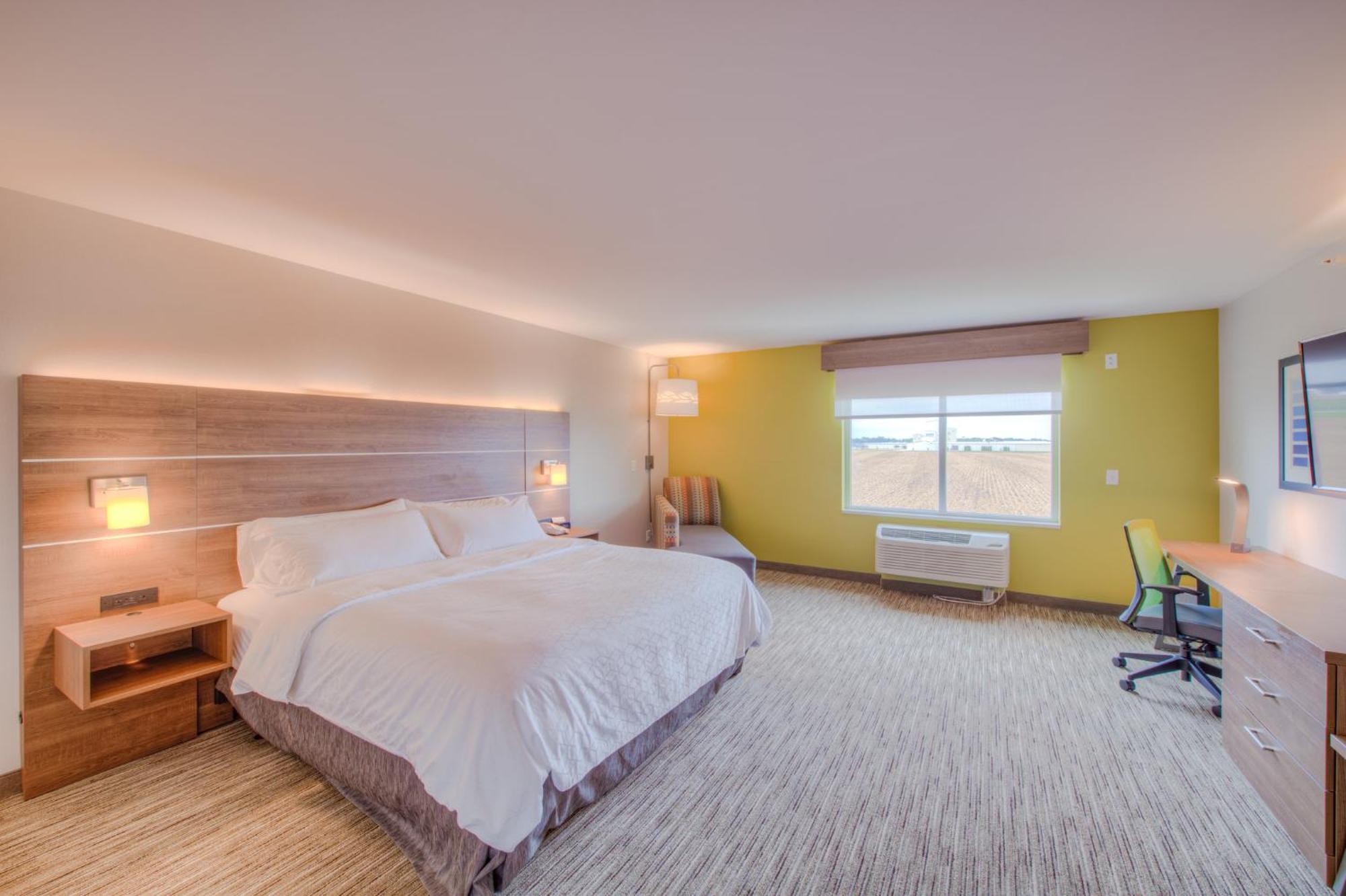 Holiday Inn Express & Suites - Remington By Ihg Екстер'єр фото